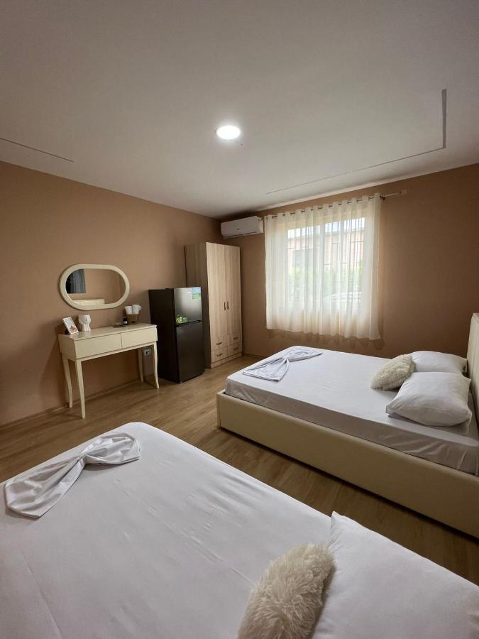 Miqt Guest House Shkodra Kültér fotó